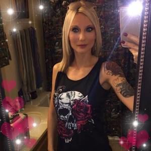 Meet your Posher, Elizabeth